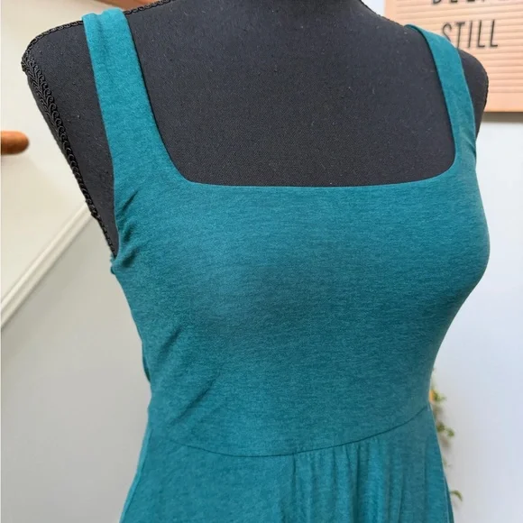 Featherweight At the Ready Square Neck Buttery Soft Midi Dress - Picture 2 of 6